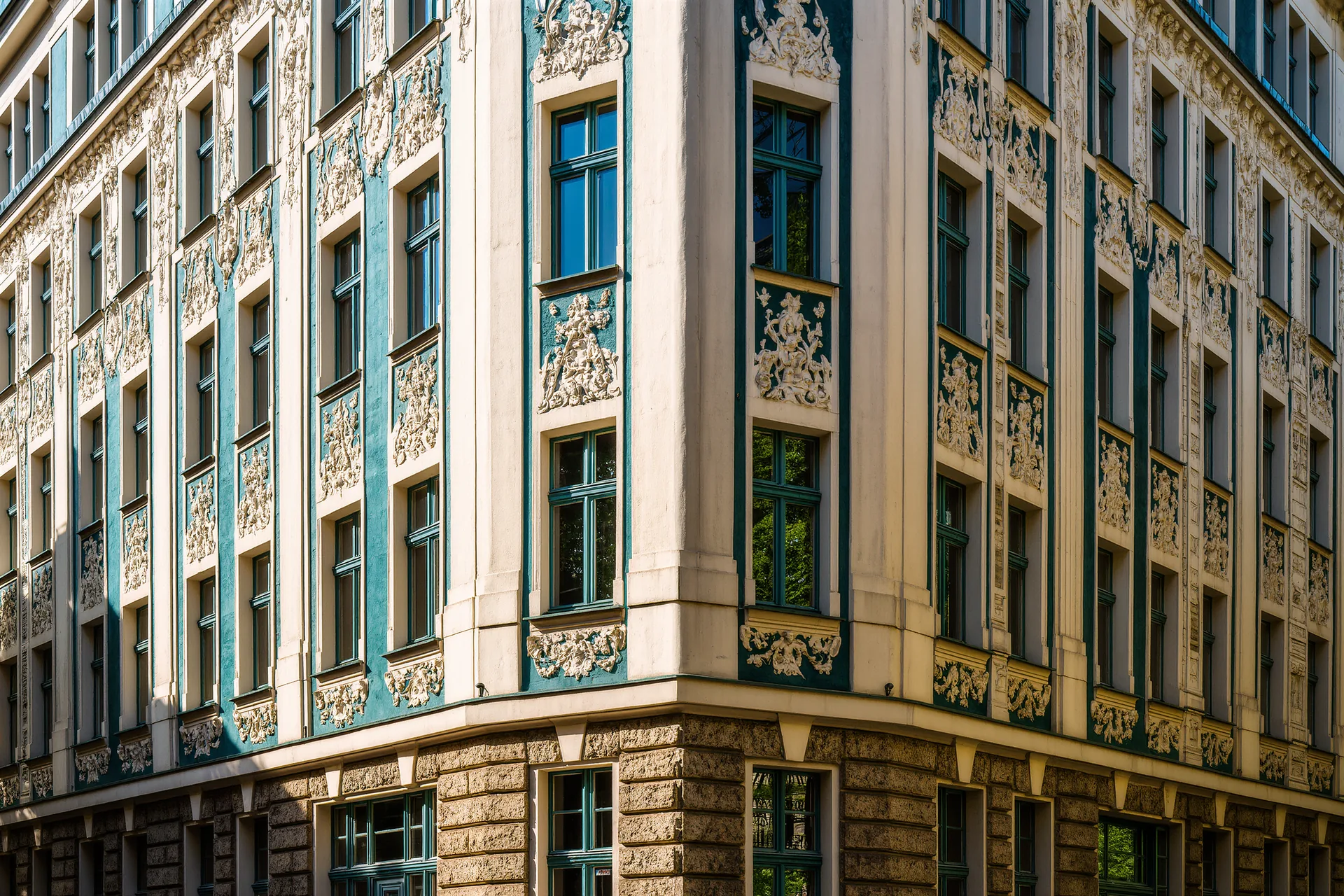 Smart Living in Schöneberg: Moderne Technologien in Altbauwohnungen