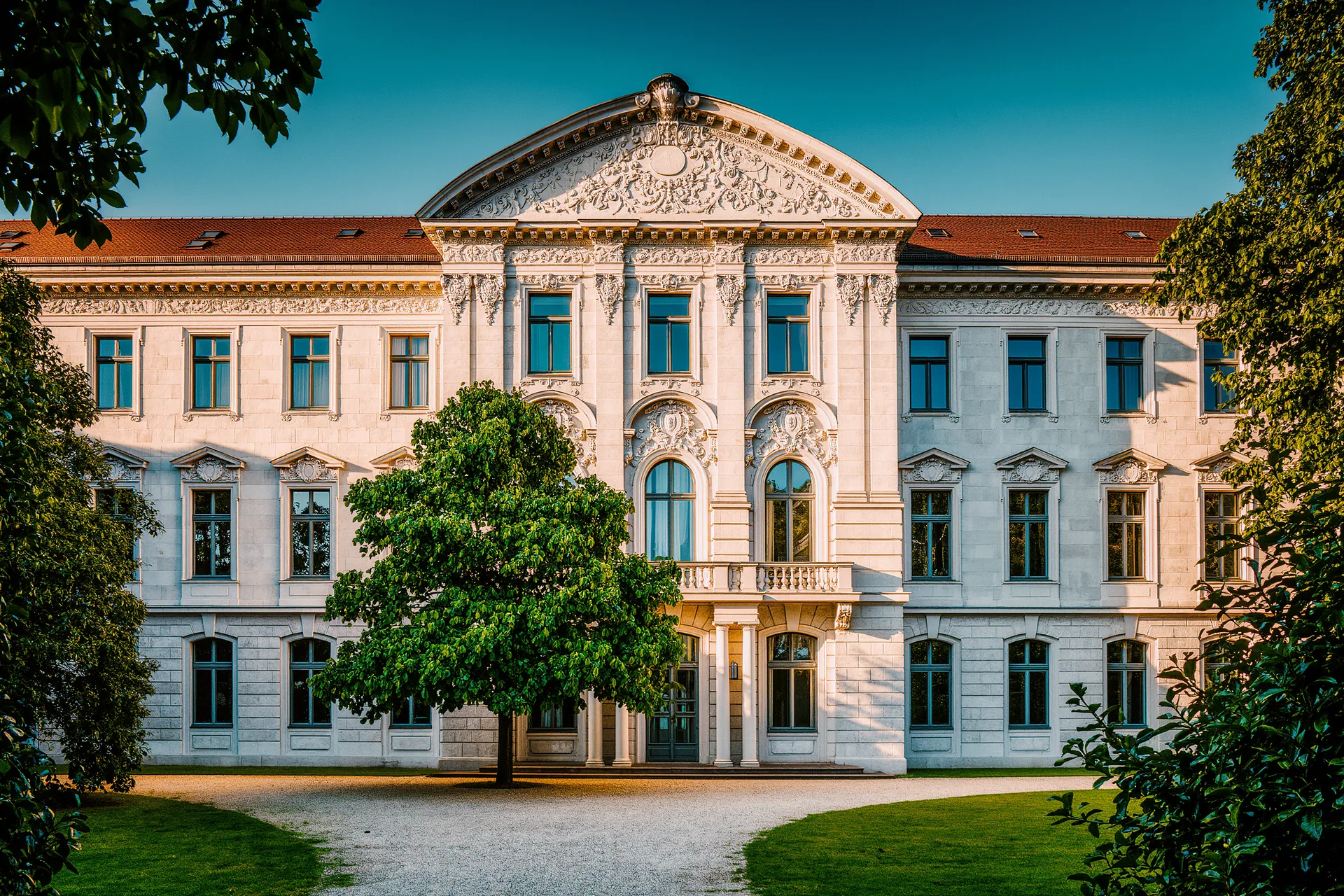 Welche gesetzlichen Vorgaben Investoren in Berlin kennen sollten